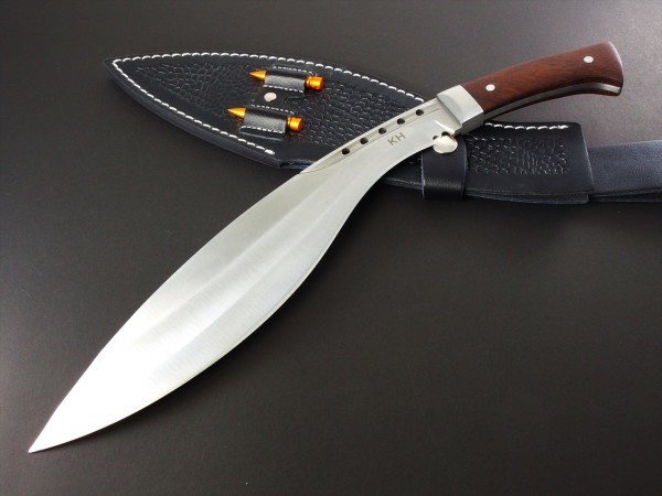 100%新品，限定セール 大型ククリナイフ フルタング構造 型押しクロコ本革シース WAVY(ハンティングナイフ、狩猟刀)｜売買されたオークション情報、yahooの商品情報をアーカイブ公開 - オークファン ハンティングナイフ、狩猟刀