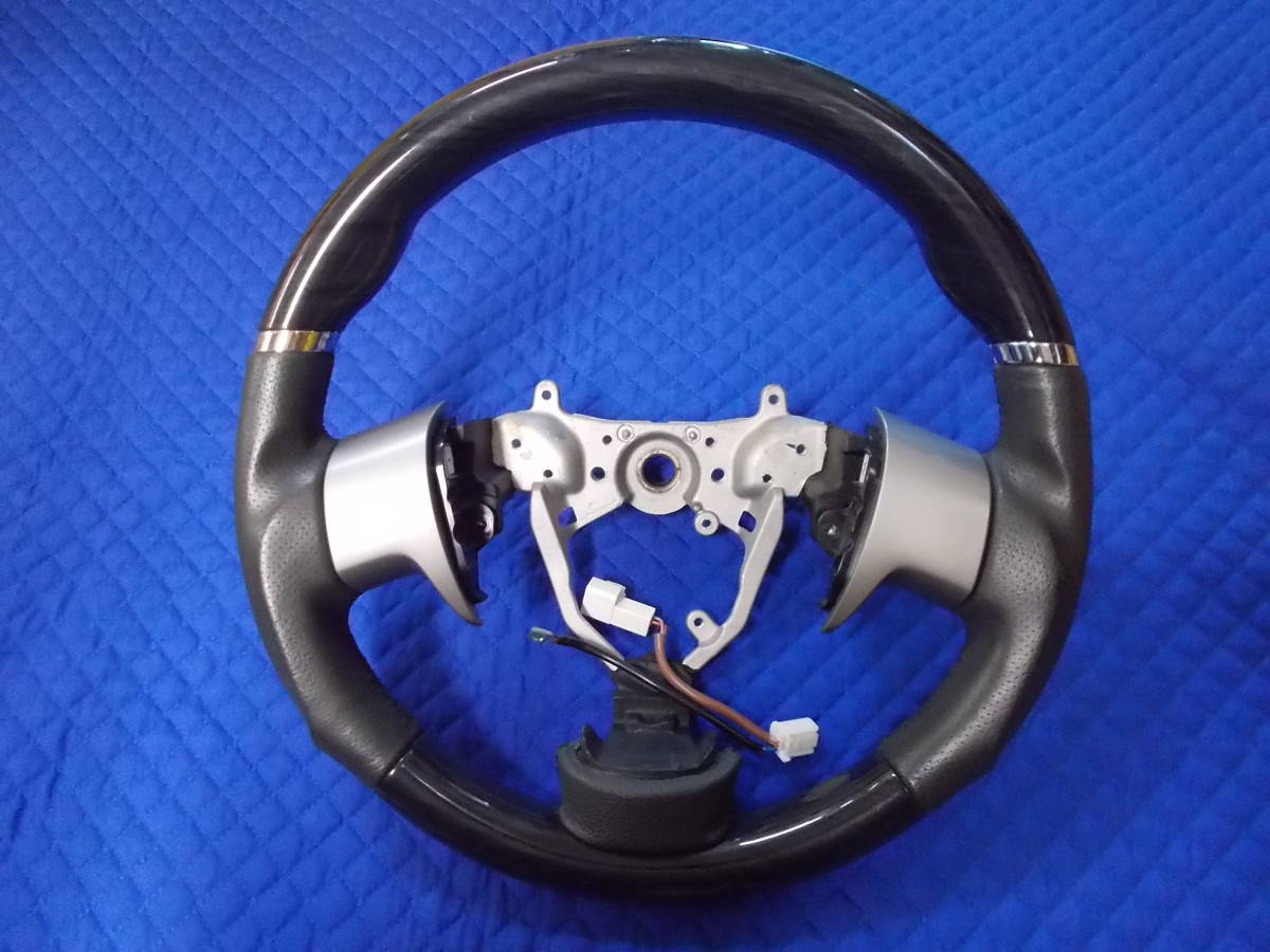 中古/現状】シルクブレイズ製 70ノア/VOXY前期 ステアリング ブラック 