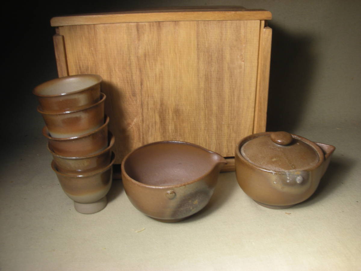 藤田龍峰 青備前石目煎茶器（宝瓶・湯冷まし・煎茶碗5客） 合箱合布