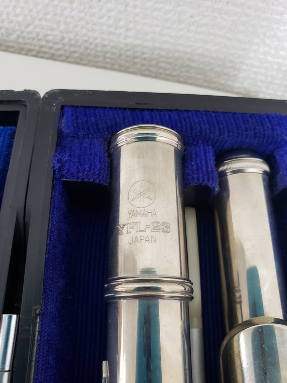 4-30 YAMAHA フルート YFL-23 ハードケース付き 中古品 吹鳴未確認