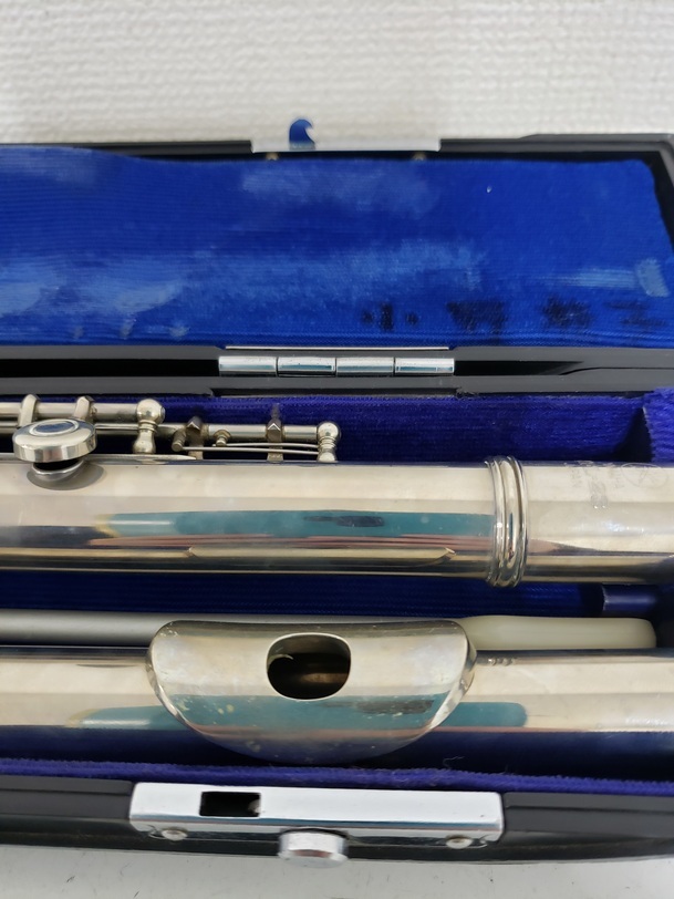 4-30 YAMAHA フルート YFL-23 ハードケース付き 中古品 吹鳴未確認
