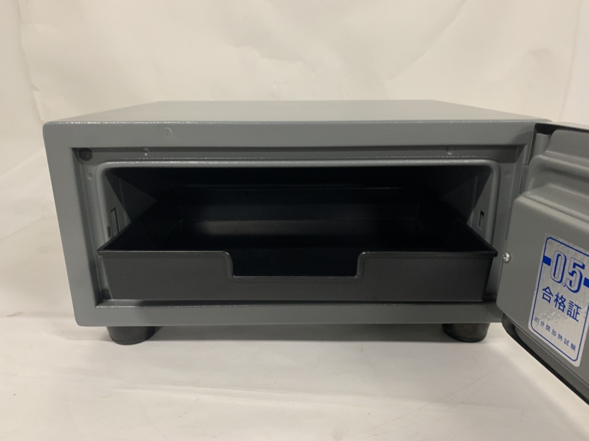 エーコー 耐火金庫 BES-2PK es－9－2kw シリンダー式の通販 EIKO 