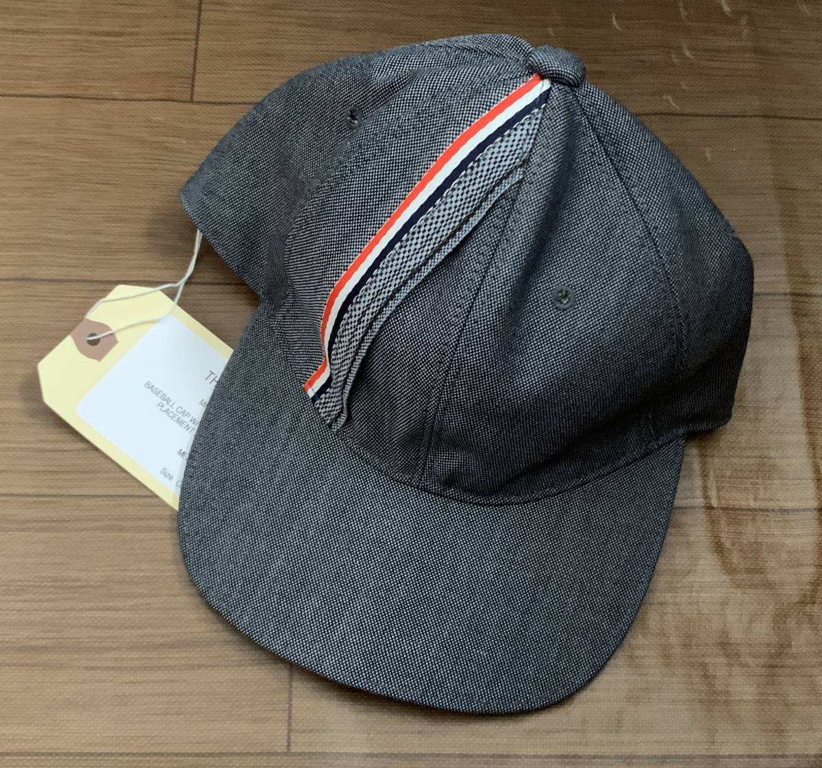 【美品】トムブラウン キャップ 白×黒 帽子 正規品 イタリア製 美品】トムブラウン キャップ 白×黒 帽子 正規品 イタリア製 メンズ