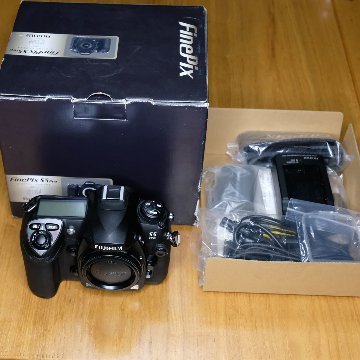 パ*コ様 FUJIFILM FinePix S5 Pro & レンズ4本超美品 【公式通販】