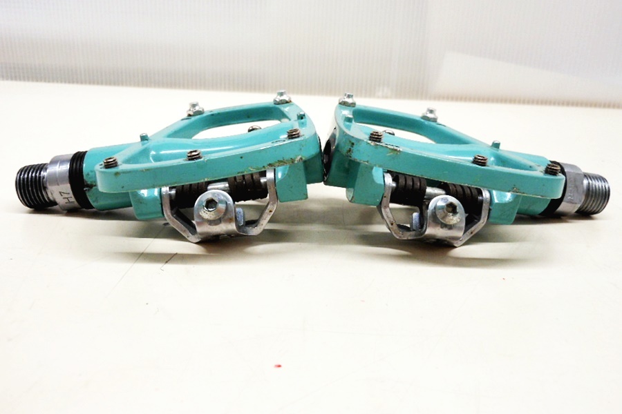 徳山)BIANCHI ビアンキ 2WAYペダル チェレステ R1120B 2379 B200506K03A チェレステ ペダル BIANCHI | Bianchi(ビアンキ) クロモ