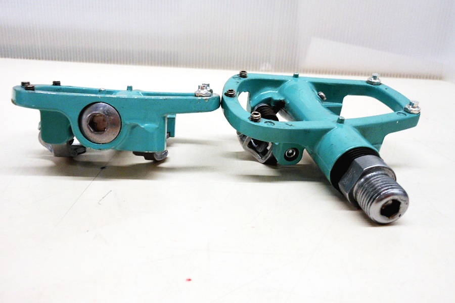 徳山)BIANCHI ビアンキ 2WAYペダル チェレステ R1120B 2379 B200506K03A チェレステ ペダル BIANCHI | Bianchi(ビアンキ) クロモ