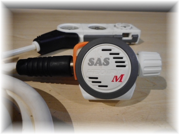J1225 SAS エスエーエス ダイビング レギュレーター NEOIIRⅡ 公式通販