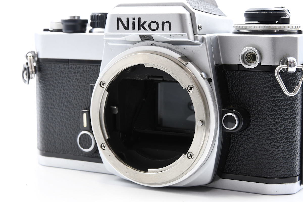 Nikon ニコンFE フィルムカメラ ジャンク品 レンズストロボフィルター等 ◇ Nikon ニコン FE + AI NIKKOR 35mm F2.8 フィルムカメラ 広角単焦点