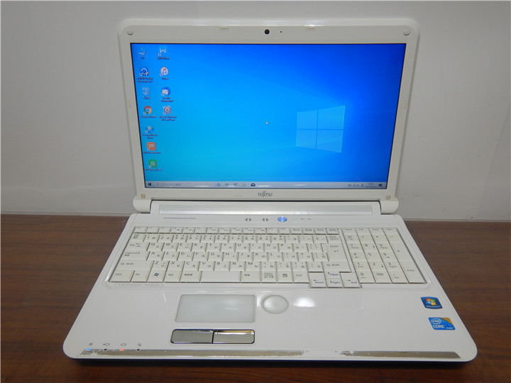 カメラ内蔵中古 15型 ノートPC Windows10 WPS Office 新品SSD256GB