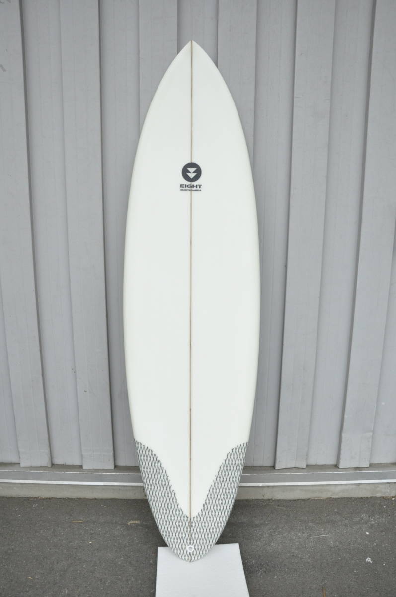 EIGHT SURFBOARDS（エイトサーフボード）EPSショート 6'8” 付属品あり