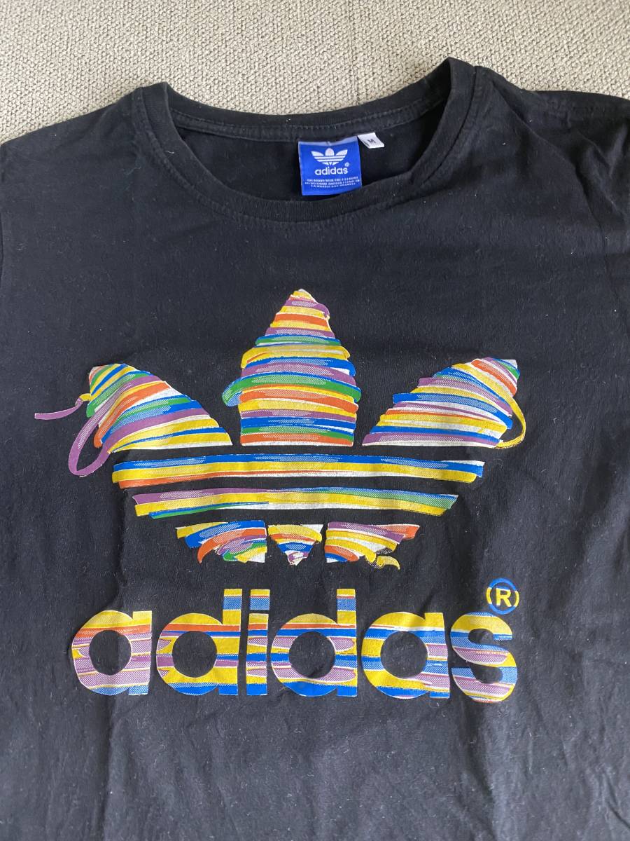 アディダス Tシャツ 黒色 お洒落なデザイン Mサイズ ブラック ティーシャツ Mサイズ 売買されたオークション情報 Yahooの商品情報をアーカイブ公開 オークファン Aucfan Com