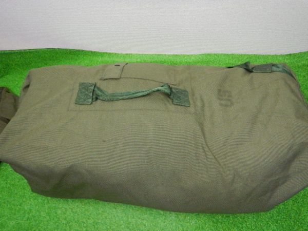 ダッフルバッグ OD ナイロン 米軍 米軍実物 ナイロン製 BAG DUFFEL 新型 放出の サバゲー 米軍デッドストック 美品 | ODグリーン STORE