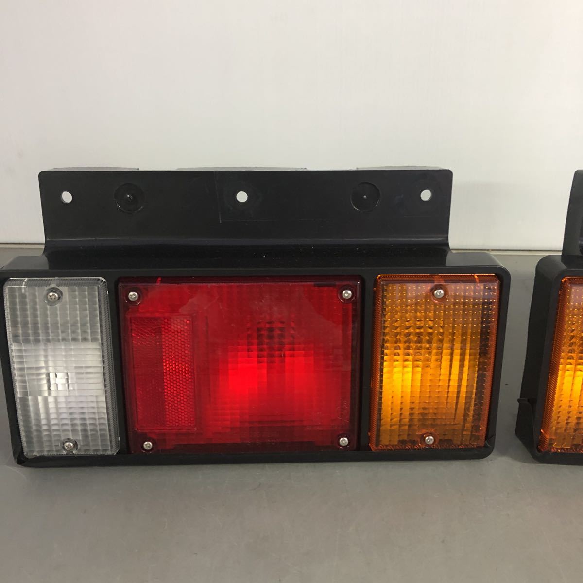 テールランプ トラック 小糸 led いすゞの通販 いすゞ リア エルフ 
