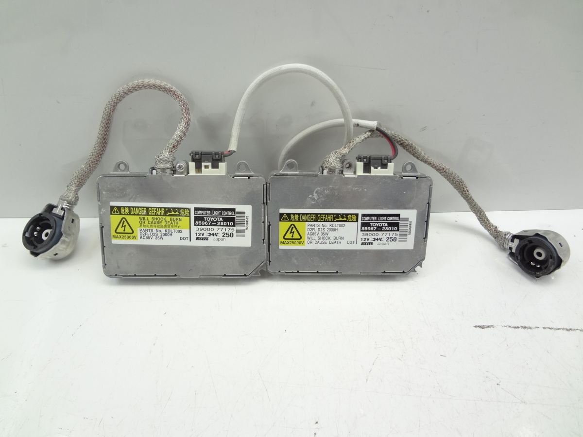 193145-B219 トヨタ 純正 HID バラスト 左右セット D2 NCP81 シエンタ
