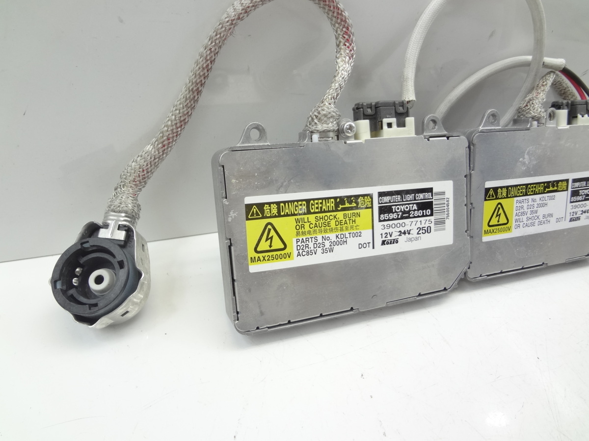 193145-B219 トヨタ 純正 HID バラスト 左右セット D2 NCP81 シエンタ