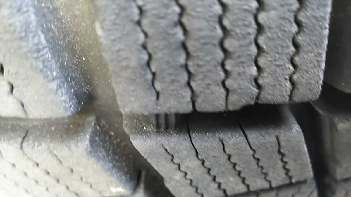 225/60R17 BRIDGESTONE DM-V1 PCD100 5穴 +50 Bridgestone Blizzak DM-V1 2018-23 Fits: SimpleTire