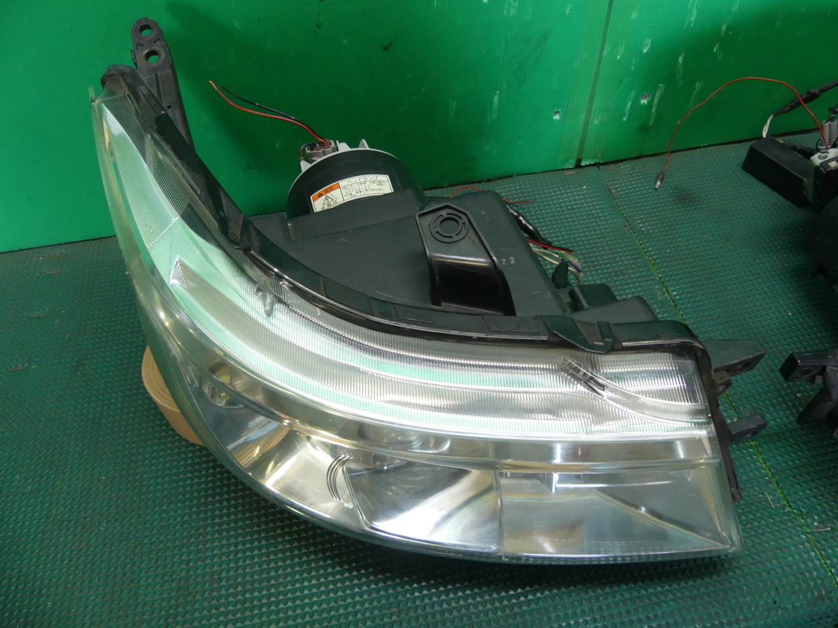 MH23S 純正 ワゴンR ヘッドライト スティングレー HID スズキ