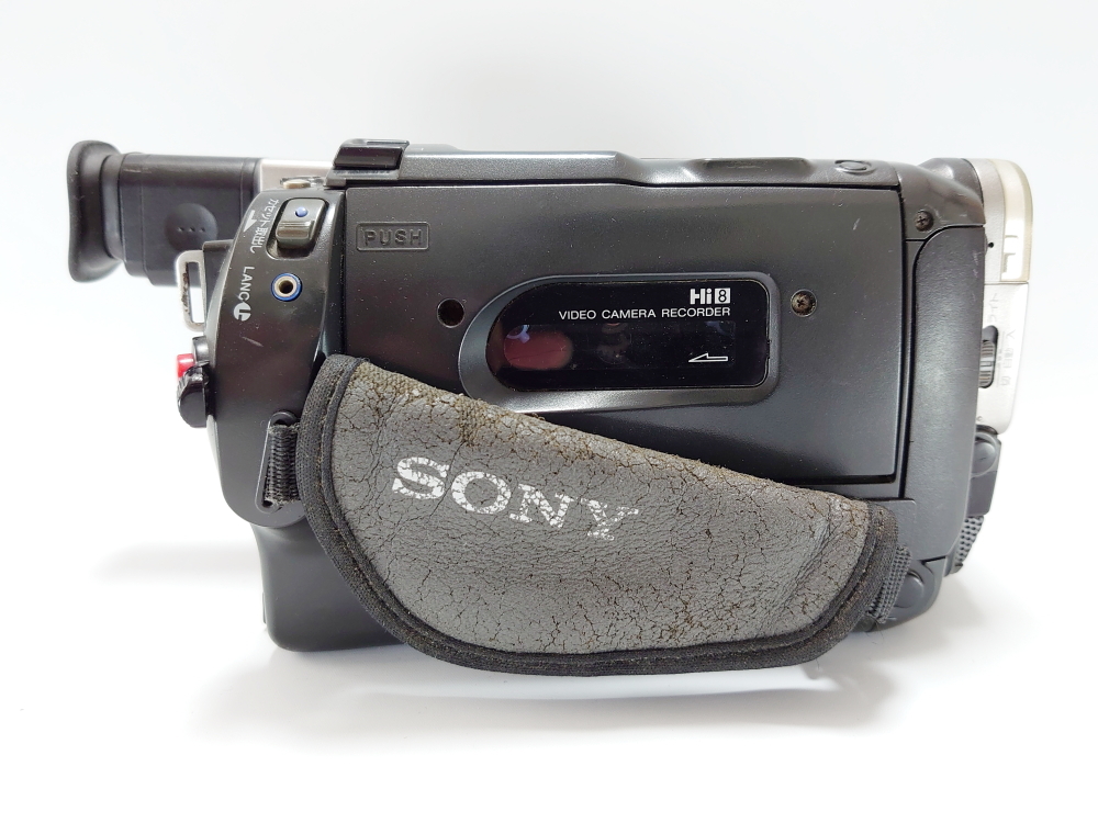 CCD-TRV66 Sony SONY Handycam Camcorder ビデオカメラ Hi8 8mmテープ
