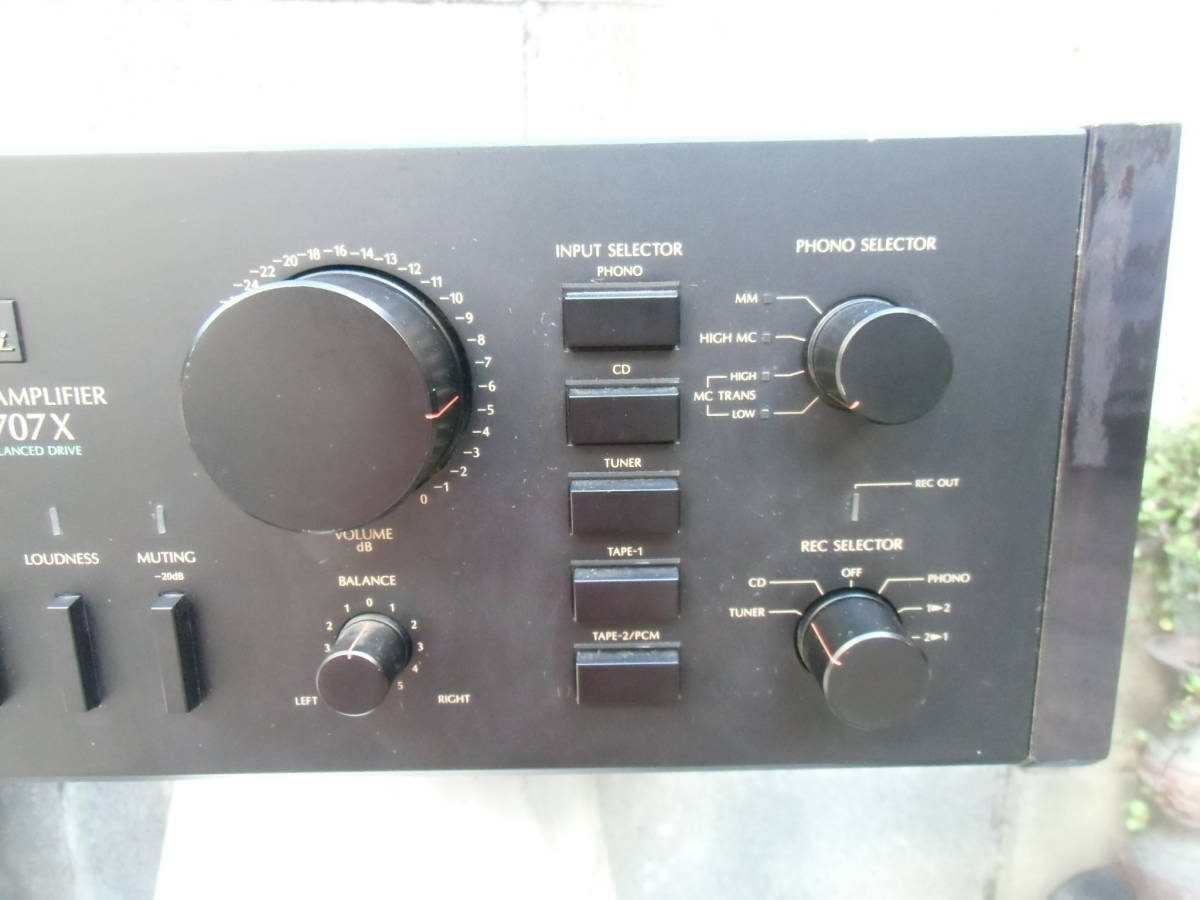 サンスイ SANSUI AU-D707X プリメインアンプ インテグレーテッドアンプ
