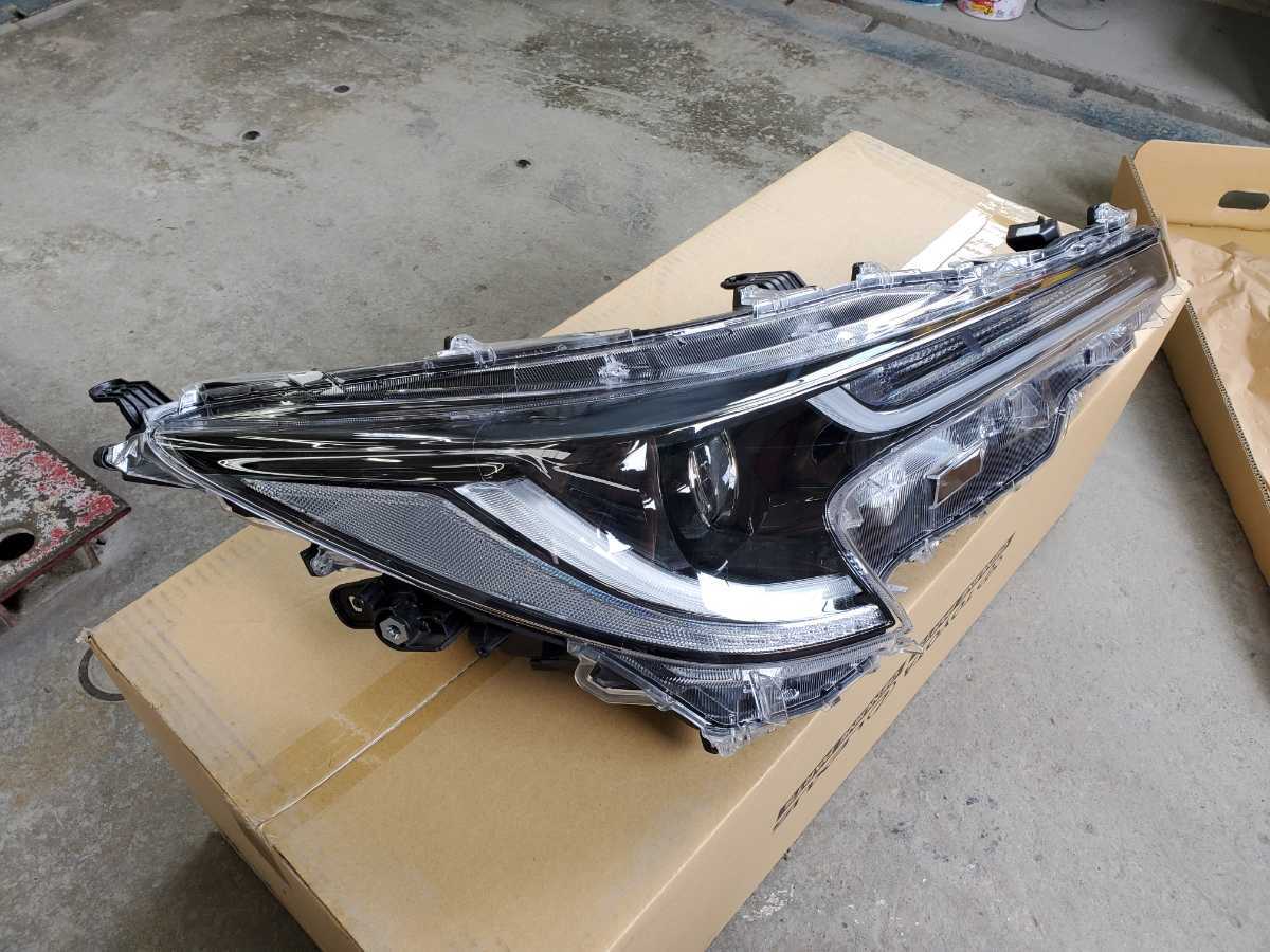 ★良品★ZWE211H カローラスポーツ 右ヘッドライト コイト12-614 品番81105-12L10 使用走行25，500km!!　ZWE213　NRE210　NRE214 2026年最新Yahoo!オークション -カローラスポーツ ヘッドライトの ヘッドライトLED ZWE211H&frasl;NRE210H&frasl;NRE214H カローラスポーツヘッドライトの通販