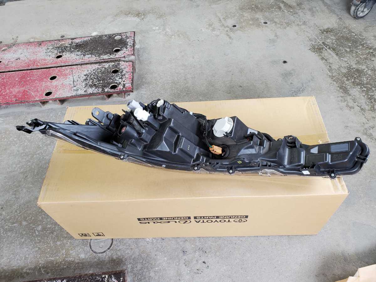 ★良品★ZWE211H カローラスポーツ 右ヘッドライト コイト12-614 品番81105-12L10 使用走行25，500km!!　ZWE213　NRE210　NRE214 2026年最新Yahoo!オークション -カローラスポーツ ヘッドライトの ヘッドライトLED ZWE211H&frasl;NRE210H&frasl;NRE214H カローラスポーツヘッドライトの通販