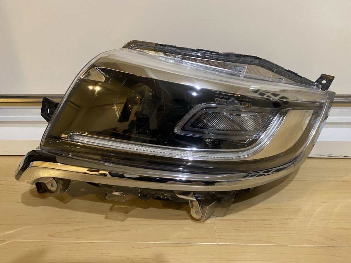 美品 MK53S スペーシア スペーシアカスタム MM53S フレア 左ヘッドライト 左ヘッド LED 取り付け問題無し