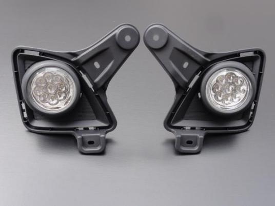 100%新品，定番人気 バルカン LED クリスタル フォグライト フォグランプ トヨタ ハイエース 200系 3型 黒(ハロゲン)｜売買されたオークション情報、yahooの商品情報をアーカイブ公開 - オークファン 社外品