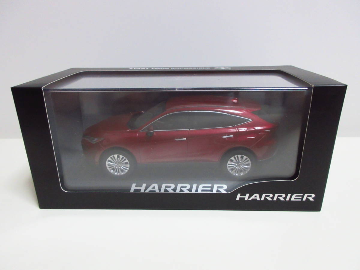 送料無料，品質保証 1/30 トヨタ 新型ハリアー HARRIER 2020 最新モデル カラーサンプル 非売品 ミニカー センシュアルレッドマイカ(乗用車)｜売買されたオークション情報、yahooの商品情報をアーカイブ公開 - オーク 乗用車