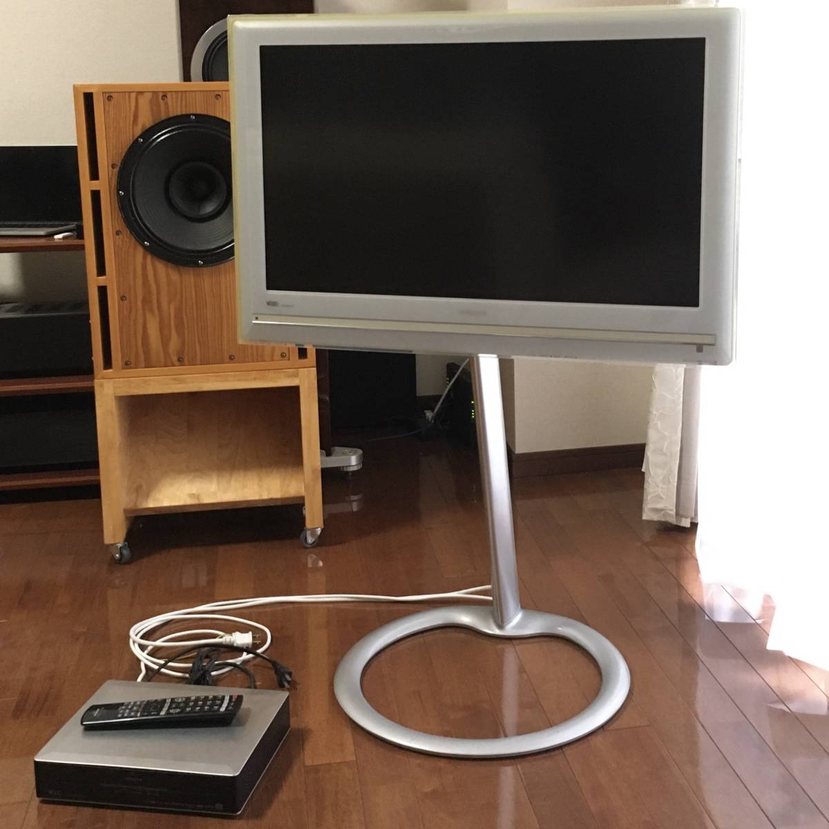 HITACHI液晶テレビUT32-XP800(B)