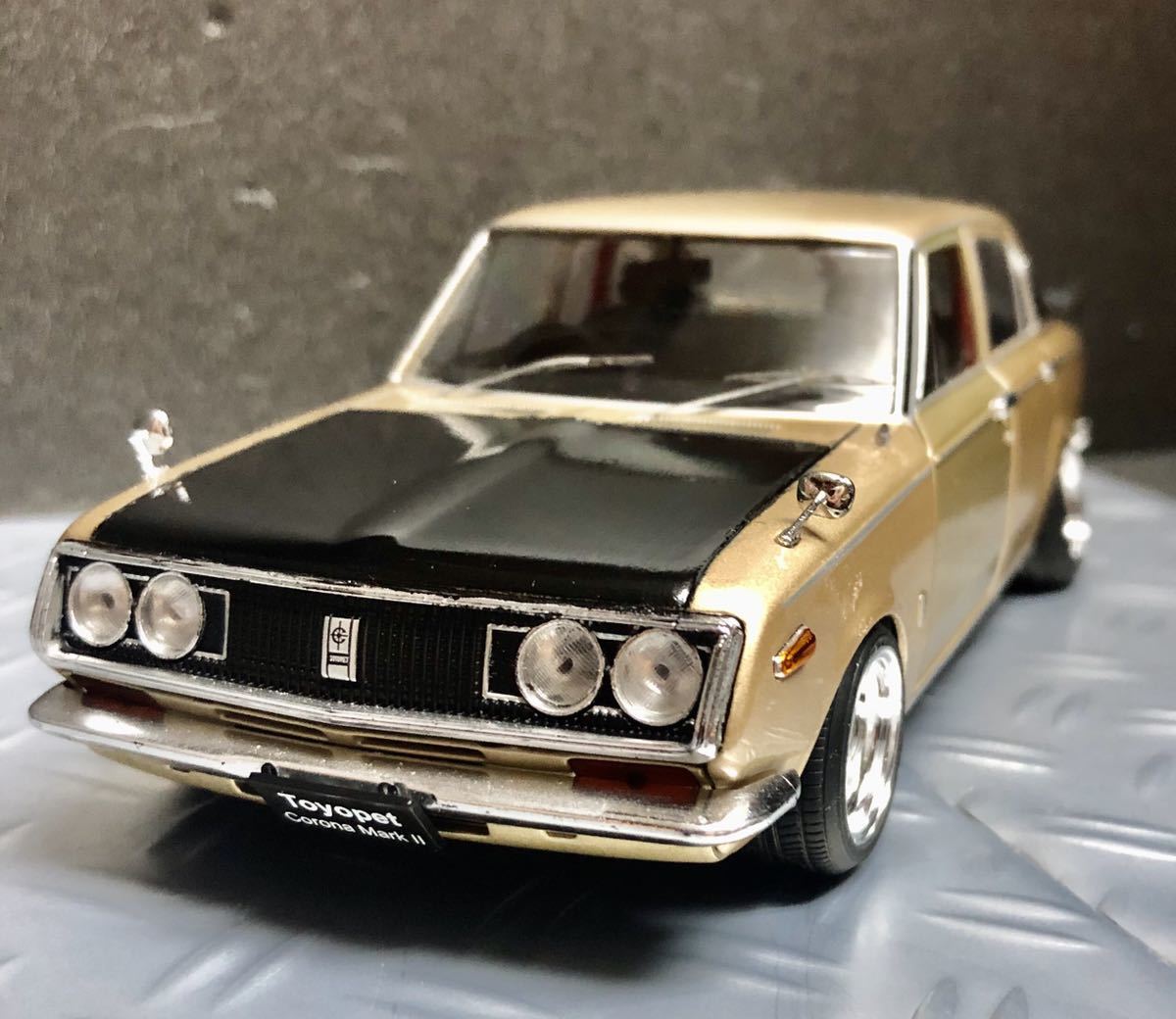 国産名車　コロナ　マーク　2 　1/24 改 ネット直営店 国産名車 1/24 コロナ マークⅡ カスタム Toyopet 旧車
