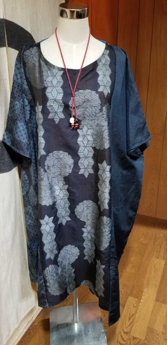 着物リメイク handmade 藍 泥染め 麻の葉 雪輪 菊 瑞花文 着物リメイク handmade 藍 泥染め 麻の葉 雪輪 菊 瑞花文