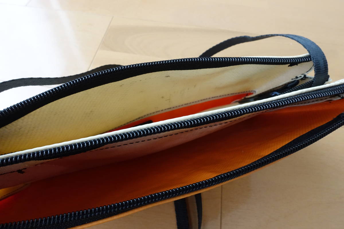 FREITAG F271 MASIKURA フライターグ マット オフホワイト＋オレンジ 