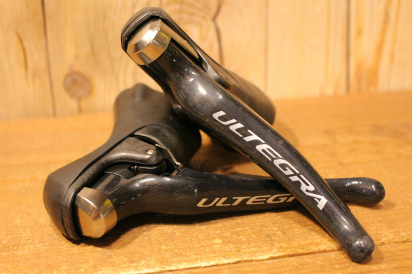 送料無料 シマノ Shimano アルテグラ ULTEGRA ST-6800 STIレバー 2x11s