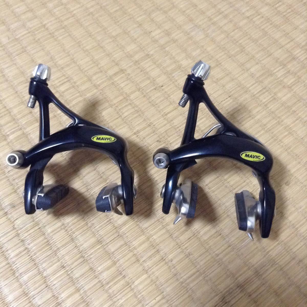 人気セール，新品 MAVIC SSC ブレーキアーチ ロード用前後セット カンパ マビック(キャリパーブレーキ)｜売買されたオークション情報、yahooの商品情報をアーカイブ公開 - オークファン キャリパーブレーキ