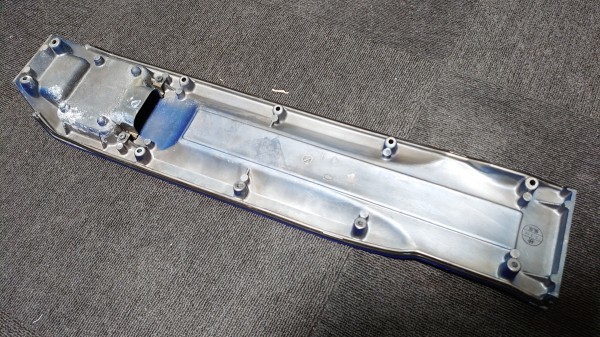 RB26DETT プラグカバー BNR32 中古 日産 スカイライン 日産純正