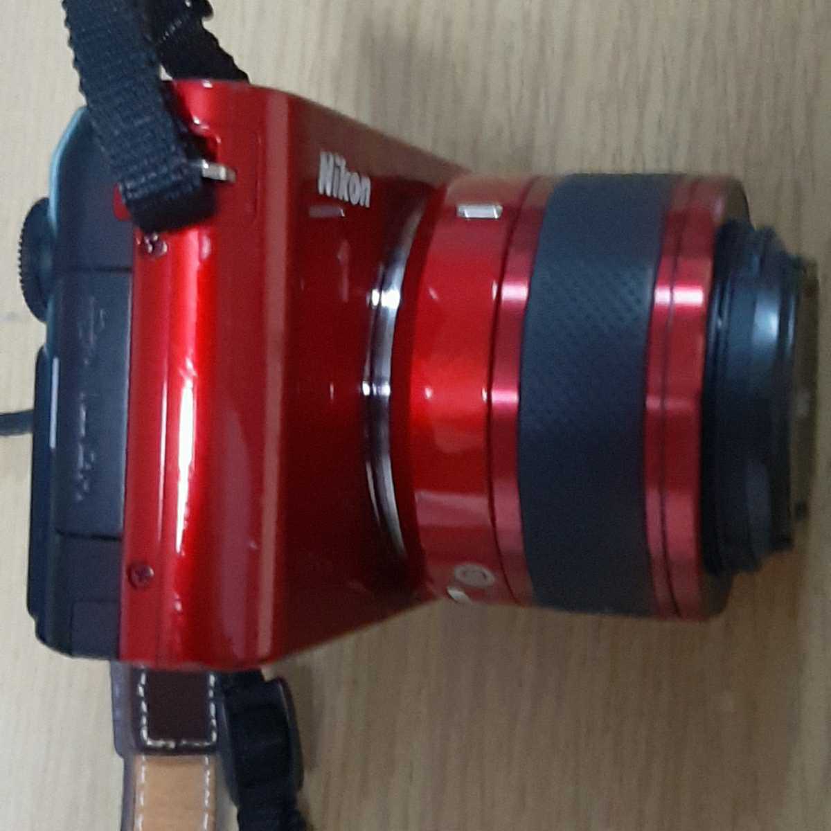 デジタル一眼カメラ Nikon 1 J1 レッド バッテリー・充電器