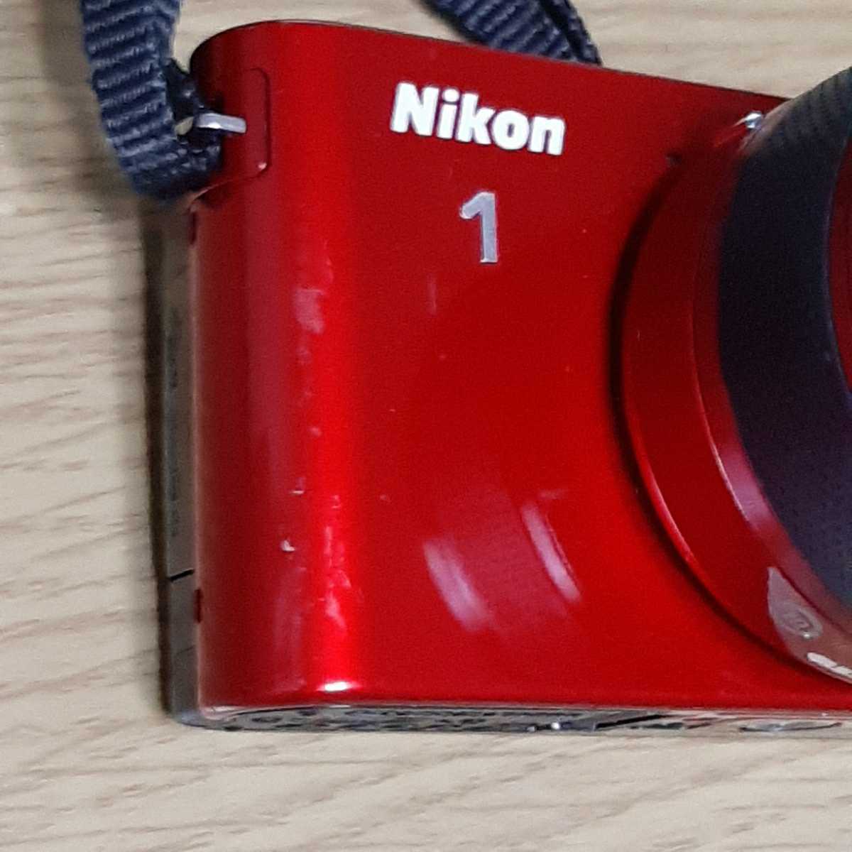 デジタル一眼カメラ Nikon 1 J1 レッド バッテリー・充電器
