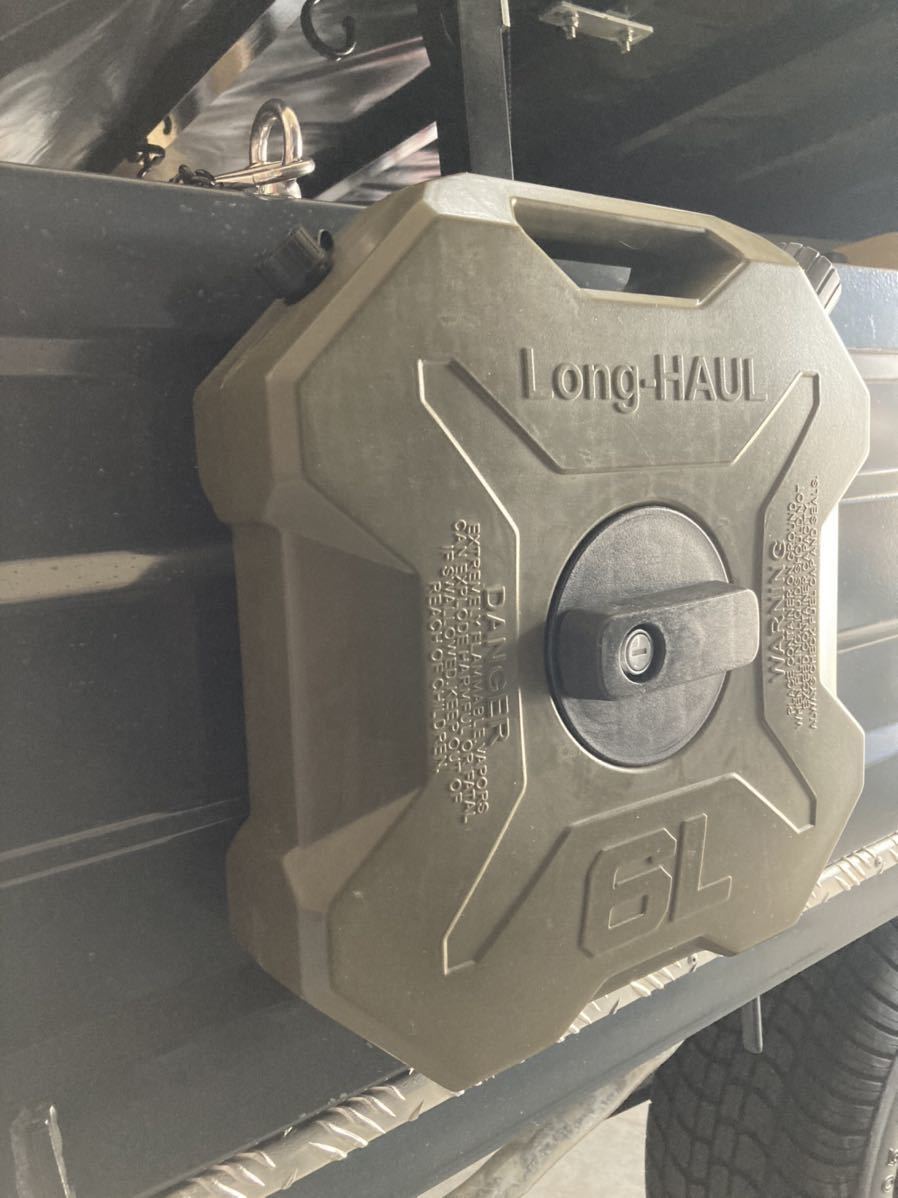 Givi ガソリン携行缶 ジェリ缶ホルダー 5l GIVI ジビ GIVI E205