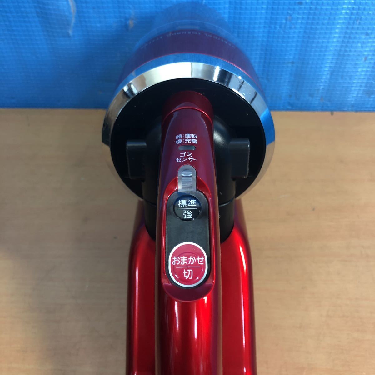 コードレスクリーナー 東芝 TORNEO ホワイト 掃除機 TOSHIBA トルネオ 