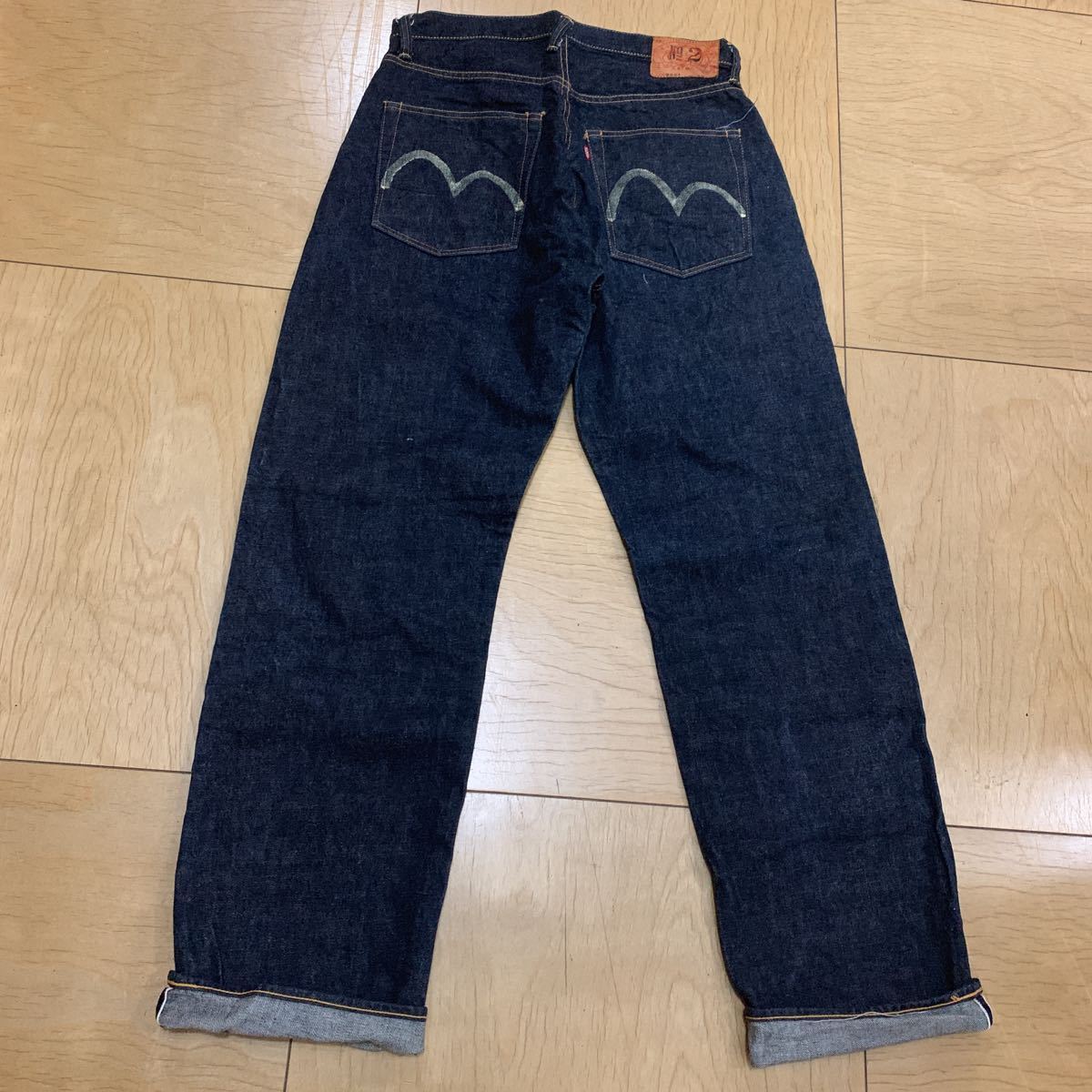✨赤耳！w32 EVISU 2001 セルビッチジーンズ EVISU - サイズ30 クロコ型押し 赤耳 裾上げなし 希少 2001 エヴィス