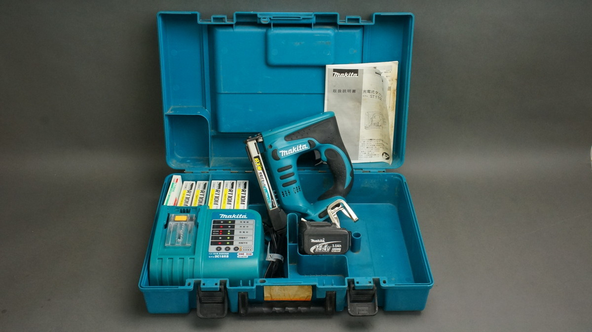 マキタ 充電式タッカ 充電器・充電池2個 MAKITA 工具関連用品 電動タッカ