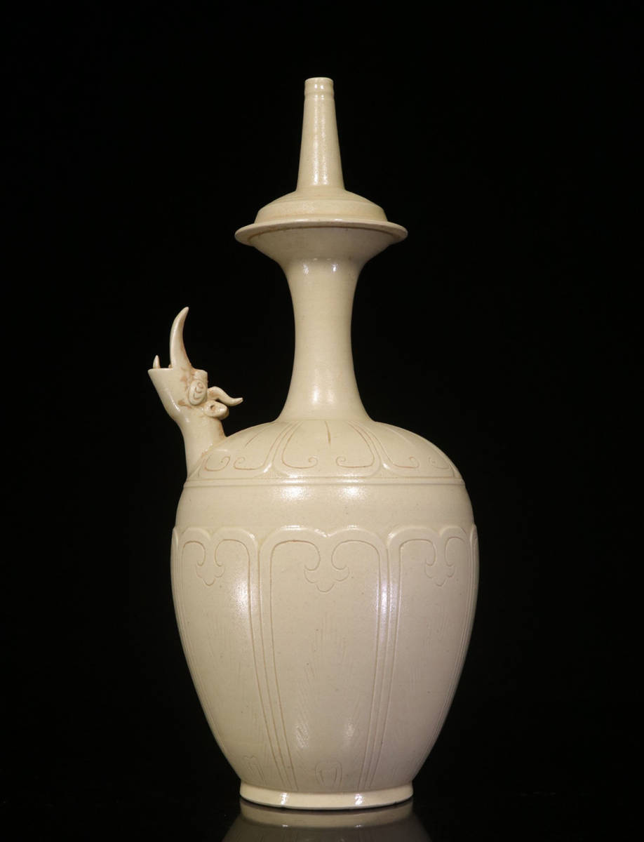 宋時代　貫入釉 瓶 陶磁器 中国古美術 飾り物 時代物 旧家蔵出し 時代物 陶磁器 定窯獣口瓶 宋時代 手彫り 文房具 書道具 中国古美術