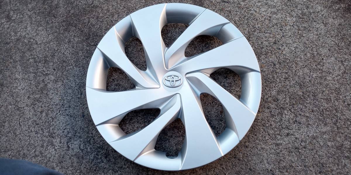 純正 ヤリス トヨタ ホイールキャップ - 14インチ TOYOTAヤリス純正14