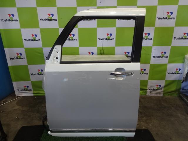 ムーヴキャンバス LA800S 左フロントドア 15636496 新型 ダイハツ