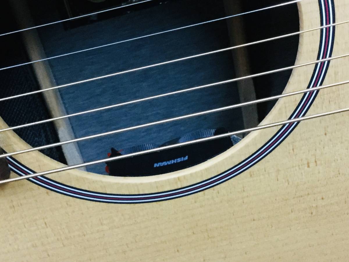 小ぶりな Martin 000X1AE マーチントリプルオー アコースティック 