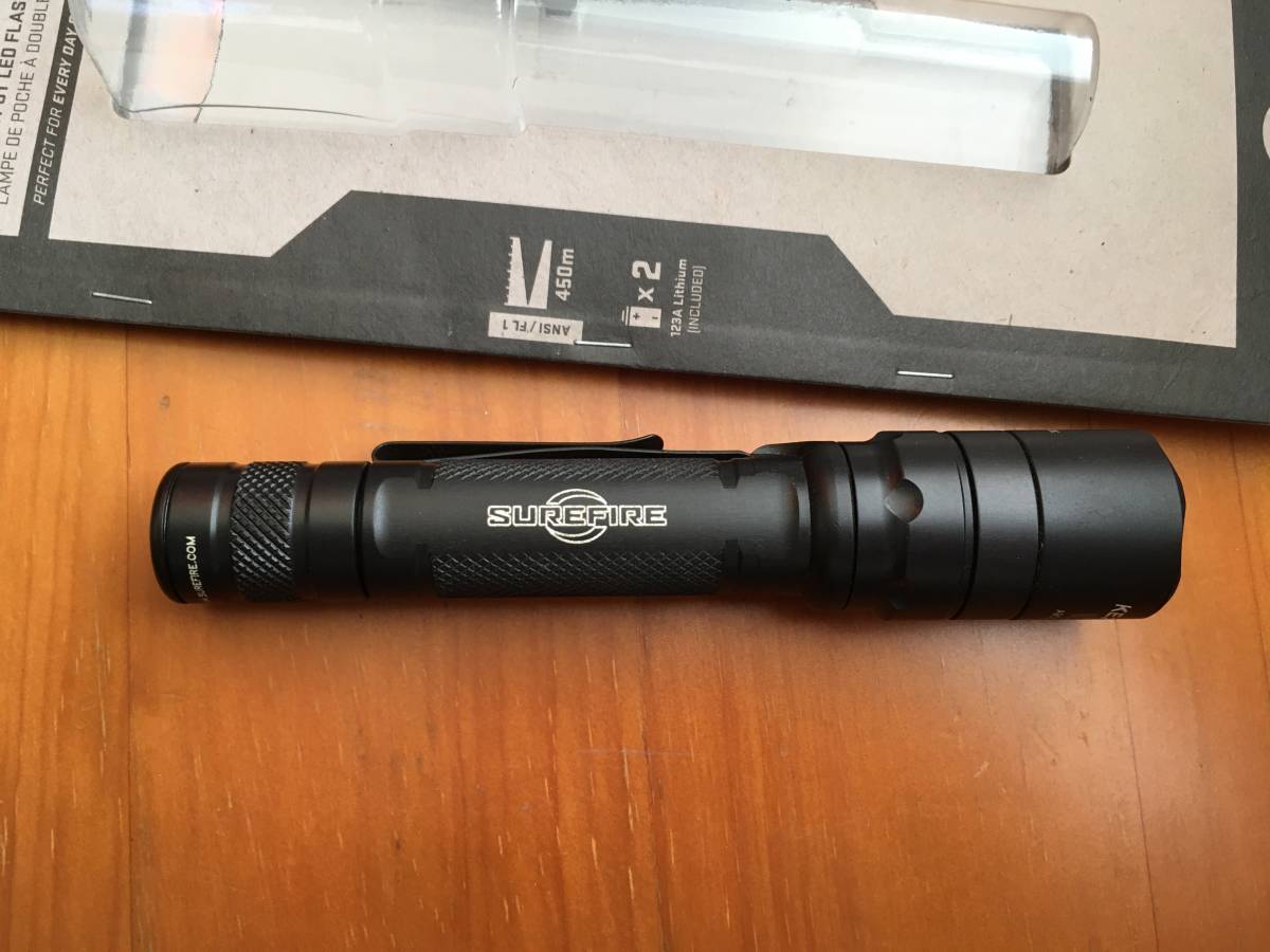 EDCL2-T SureFire Flashlight SUREFIRE LED Everyday Carry | Dual-Output アカリ シュアファイア : フラッシュライト – - ビックカメラ.com
