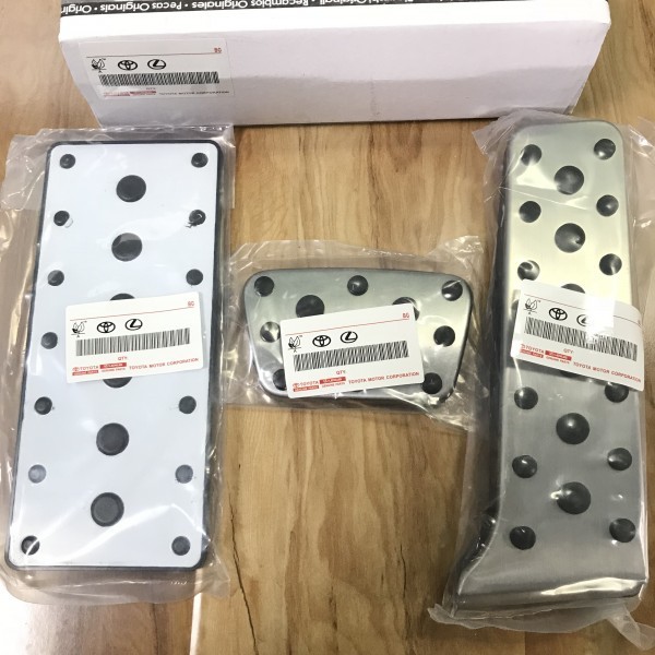 本物保証，爆買い 1円から Tokyo トヨタ CROWN クラウン マークＸ 高品質 アルミペダル AT用 210系 220系 等 はめ込み式 オルガン式 フルセット(トヨタ用)｜売買されたオークション情報、yahooの商品情報をアーカイブ トヨタ用