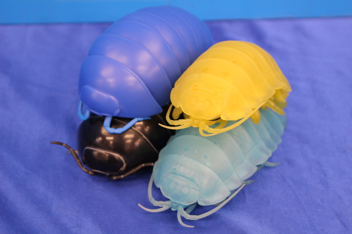 J8732 バンダイ ダンゴムシ 黒 青 ダイオウグソクムシ 蓄光 青 黄色 計4個 セット ガチャガチャ ガシャポン ジャンク 現状渡し 生き物 売買されたオークション情報 Yahooの商品情報をアーカイブ公開 オークファン Aucfan Com