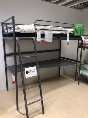 100%新品，SALE @直接引き取り限定@ @ロフトベッド デスク付 イケア IKEA スヴェルタ(IKEA（イケア）)｜売買されたオークション情報、yahooの商品情報をアーカイブ公開 - オークファン IKEA（イケア）