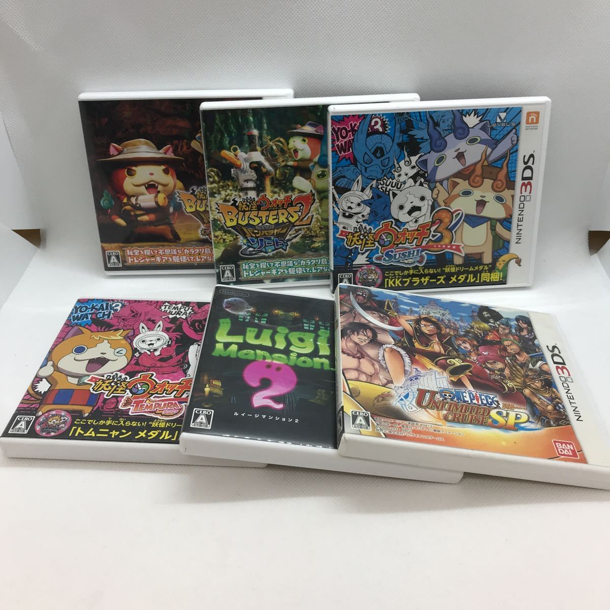 送料無料】 ニンテンドー3DSソフト まとめ売り アラカルト 33本 ケース